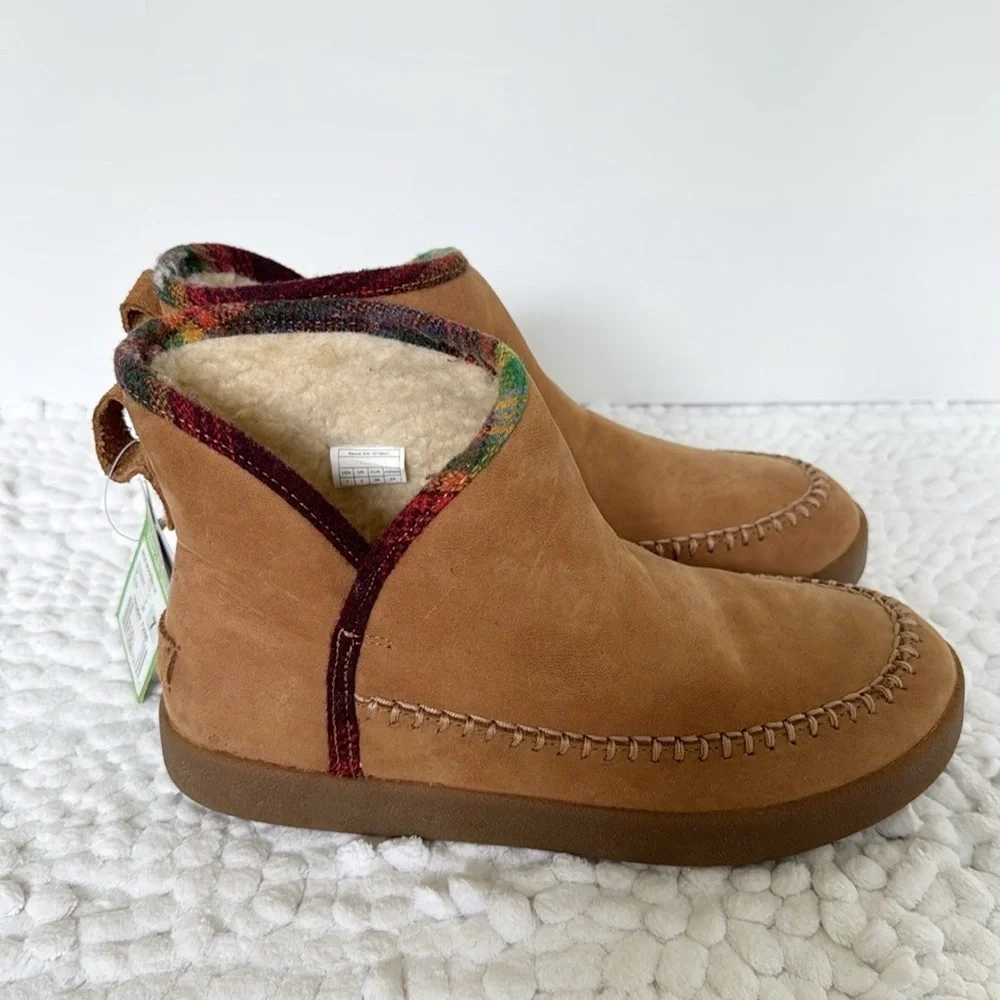 NWT SANUK Nice Bootah LX boots size 7 brown suede slip on faux shearling ankle